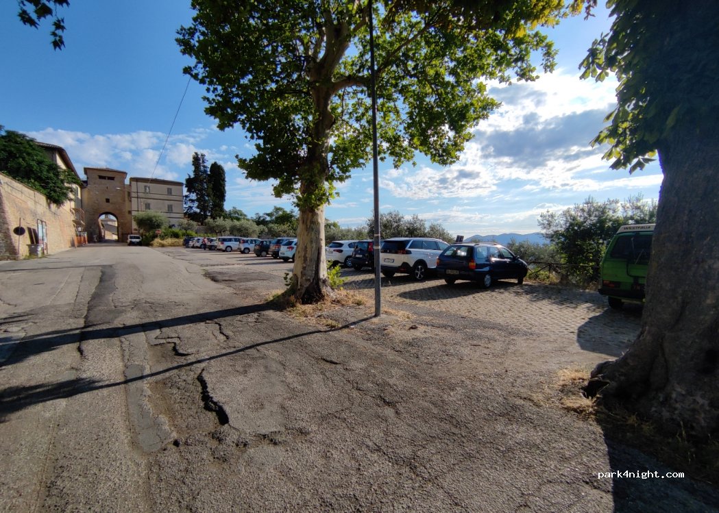 (06036) Montefalco - 26 Via Ugo Foscolo — foto 2