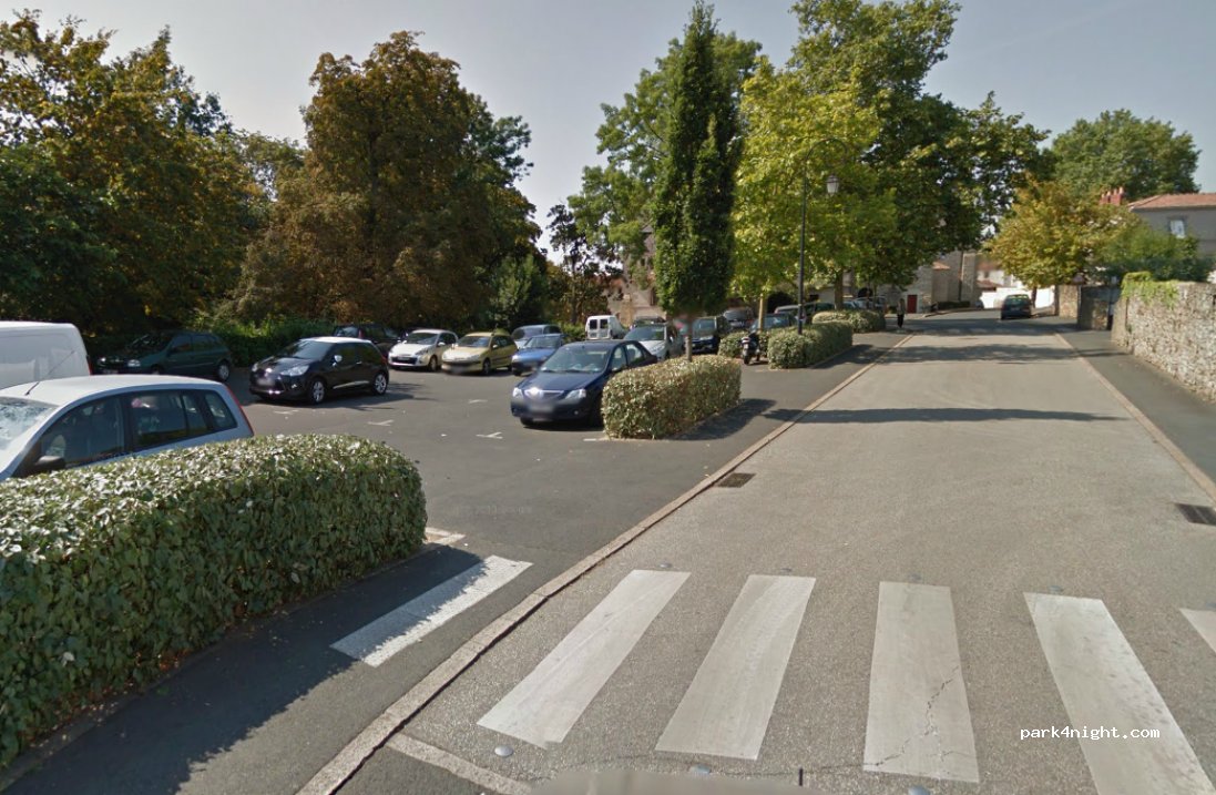 (44190) Clisson - 2 Rue Saint-Nicolas — foto