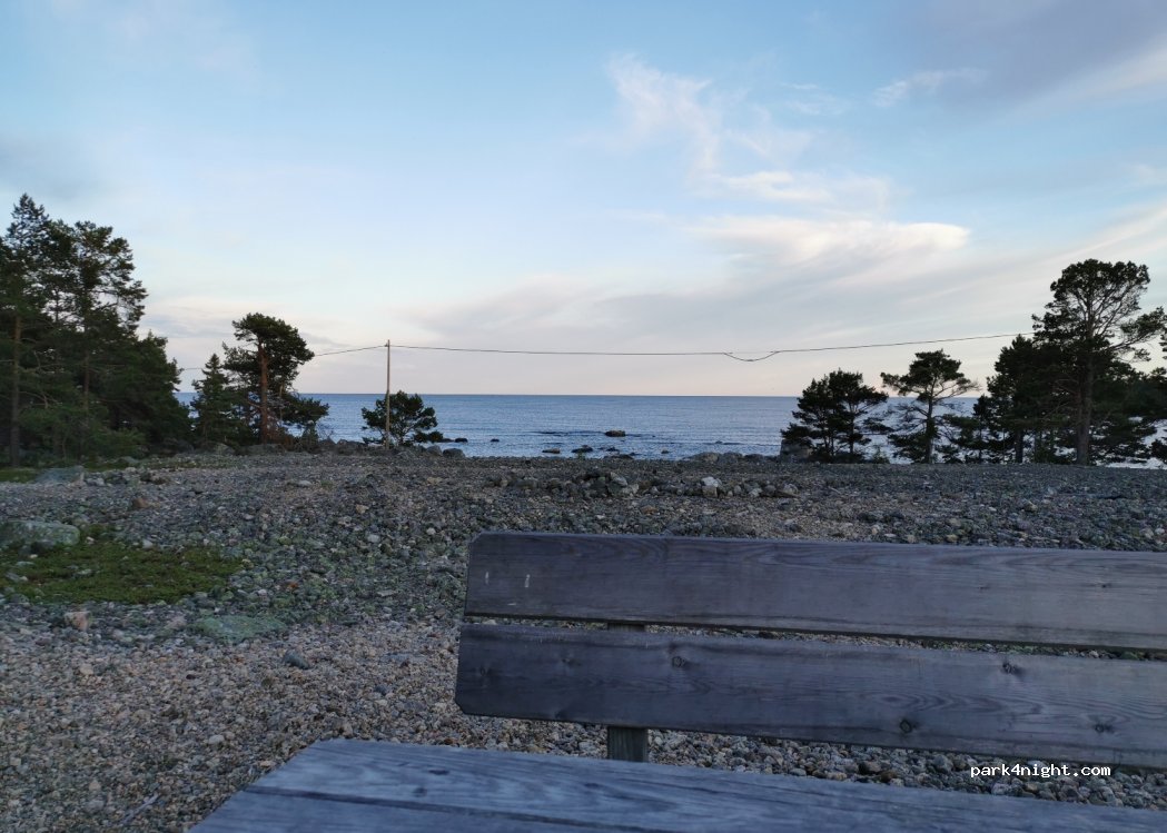 (824 93) Kuggören - Unnamed Road — foto