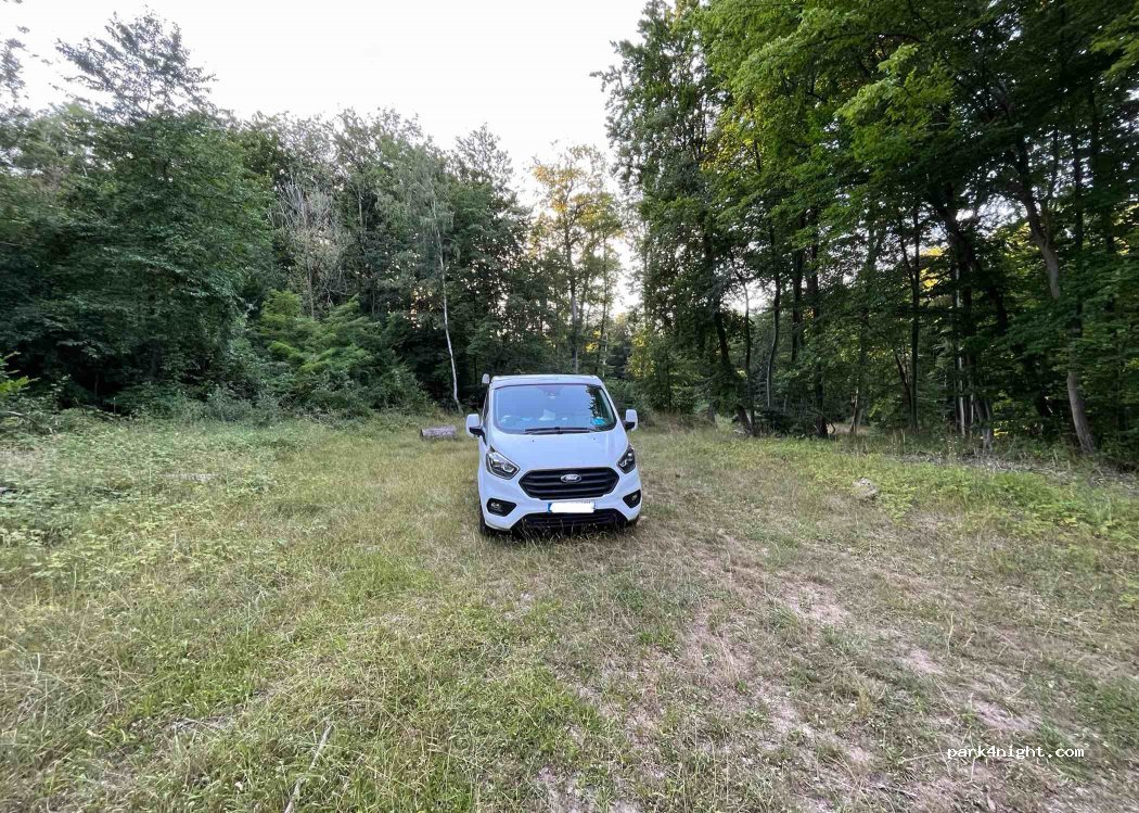 (60350) Pierrefonds - 1 Sentier de la Fontaine Vannière — foto