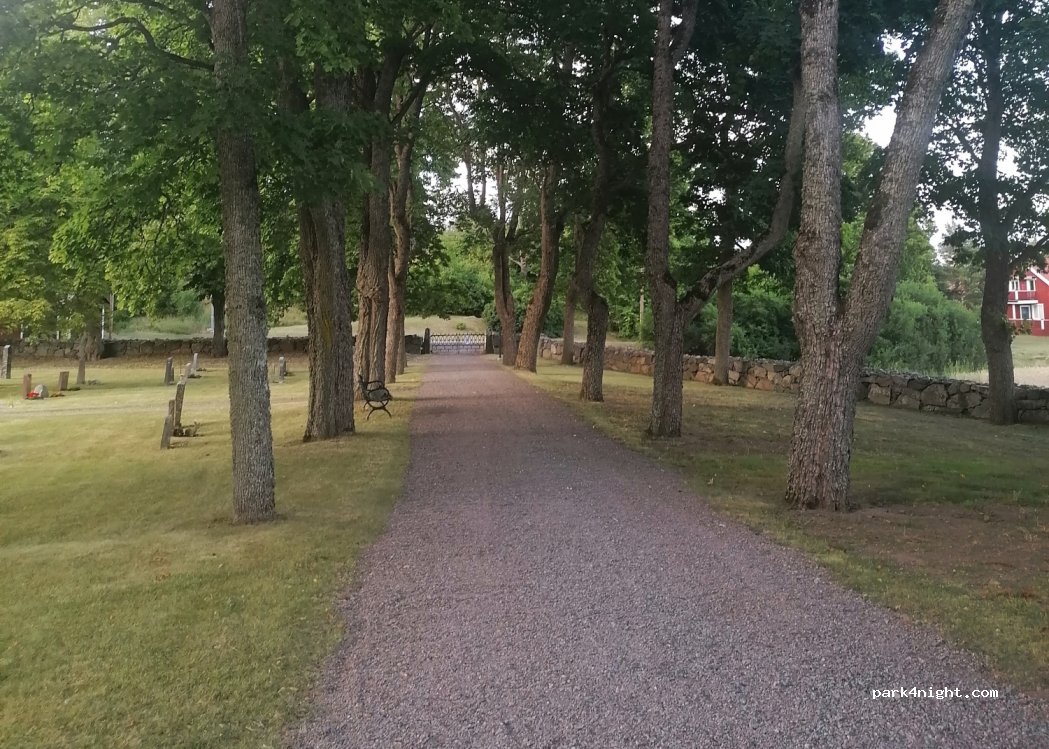 (741 94) Knivsta - 627 ÖSTUNA — foto 3