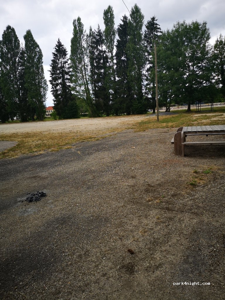 Aire de camping-cars Tronville-en-Barrois — foto