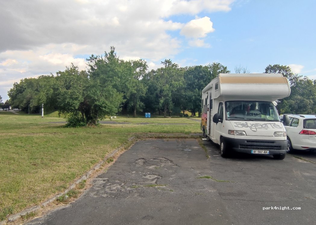 (22-400) Zamość - 8 Studzienna — foto