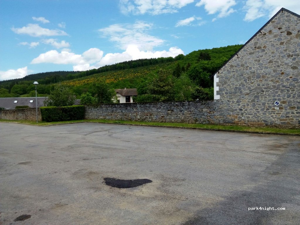 (87120) Nedde - Le Bourg — foto