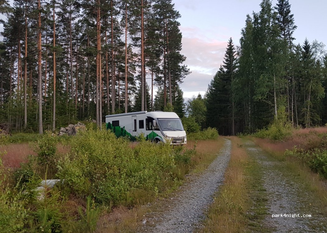 (670 20) Spässerud - — foto