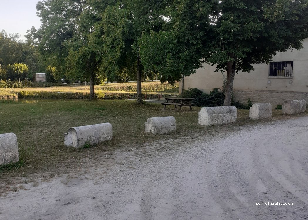 (89160) Ancy-le-Franc - 499 Le Moulin Neuf — foto