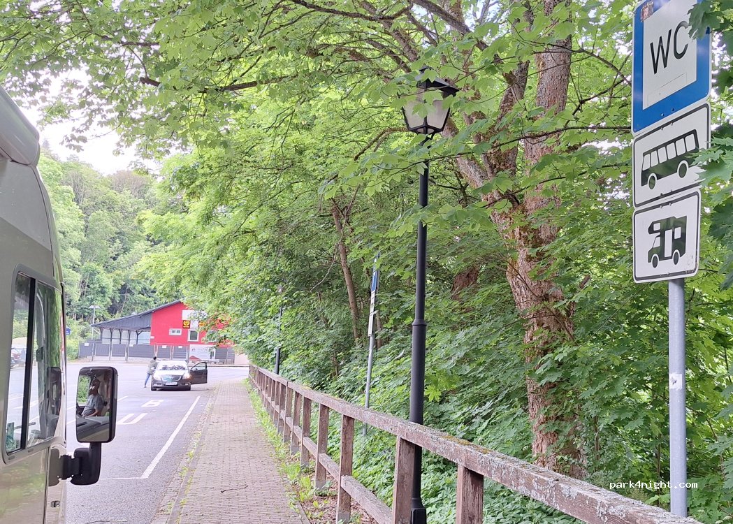 Wohnmobilstellplatz Freizeitbad Thyragrotte in Südharz — foto 4