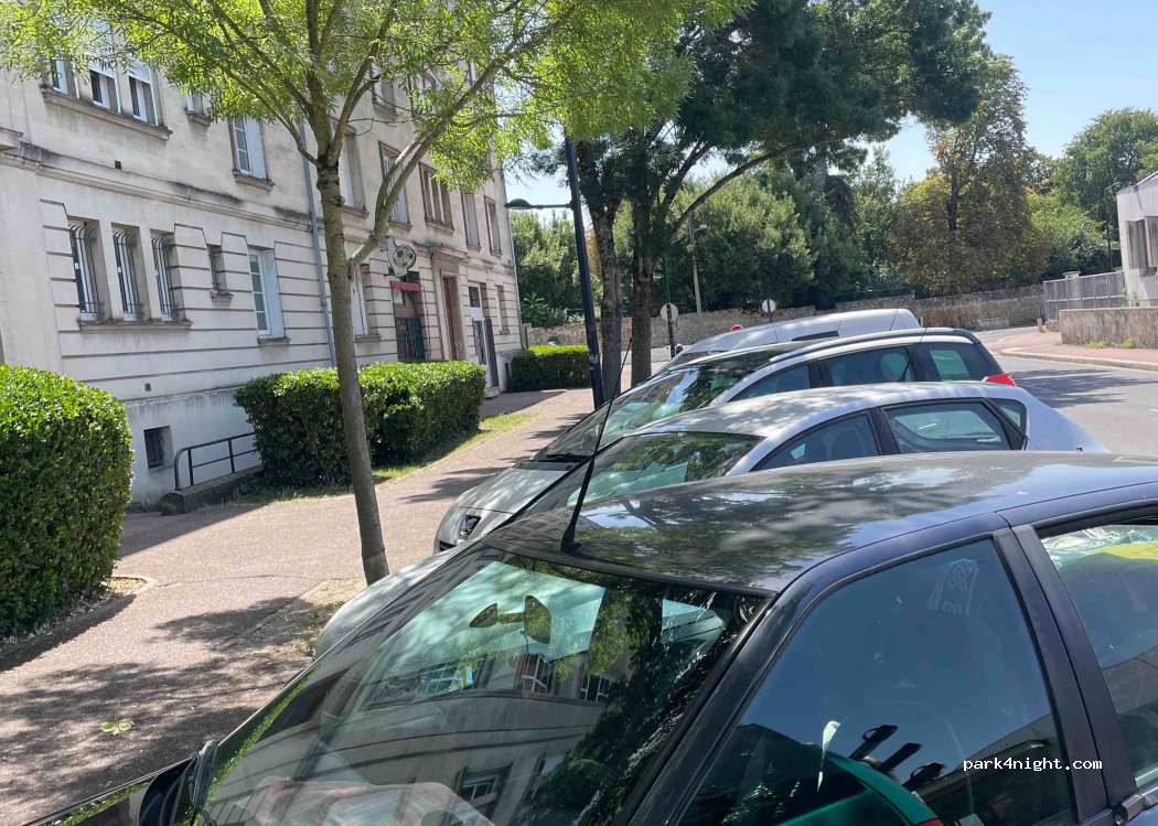 (33000) Bordeaux - 48 Rue Albert Thomas — foto