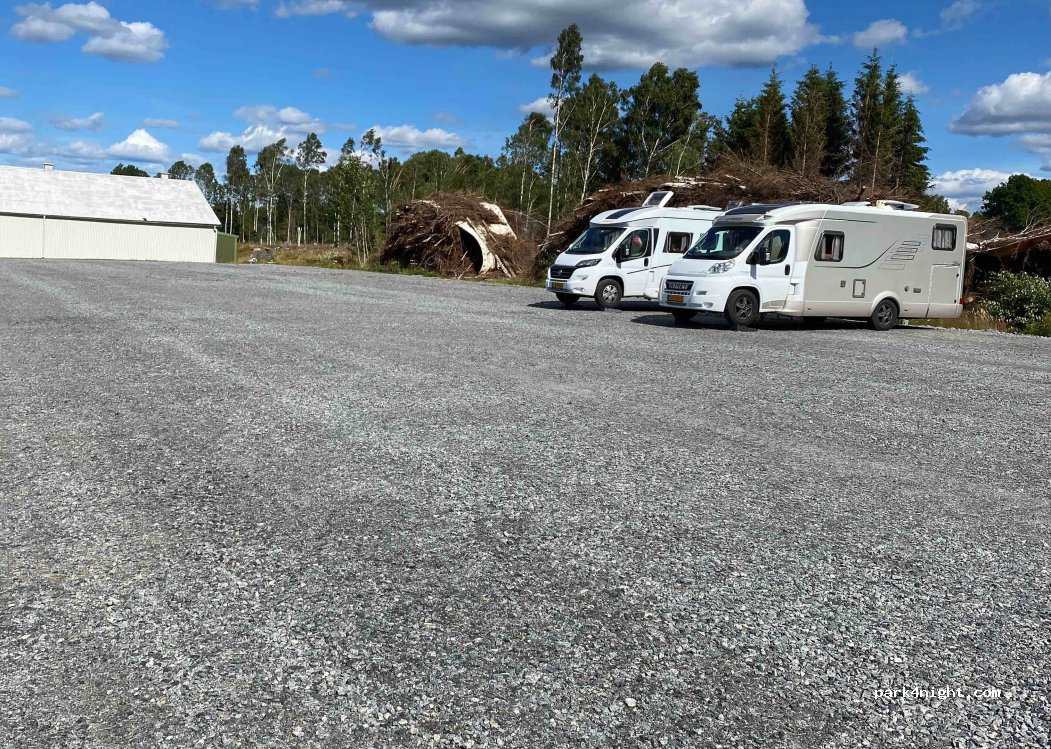 (511 91) Skene - Unnamed Road — foto