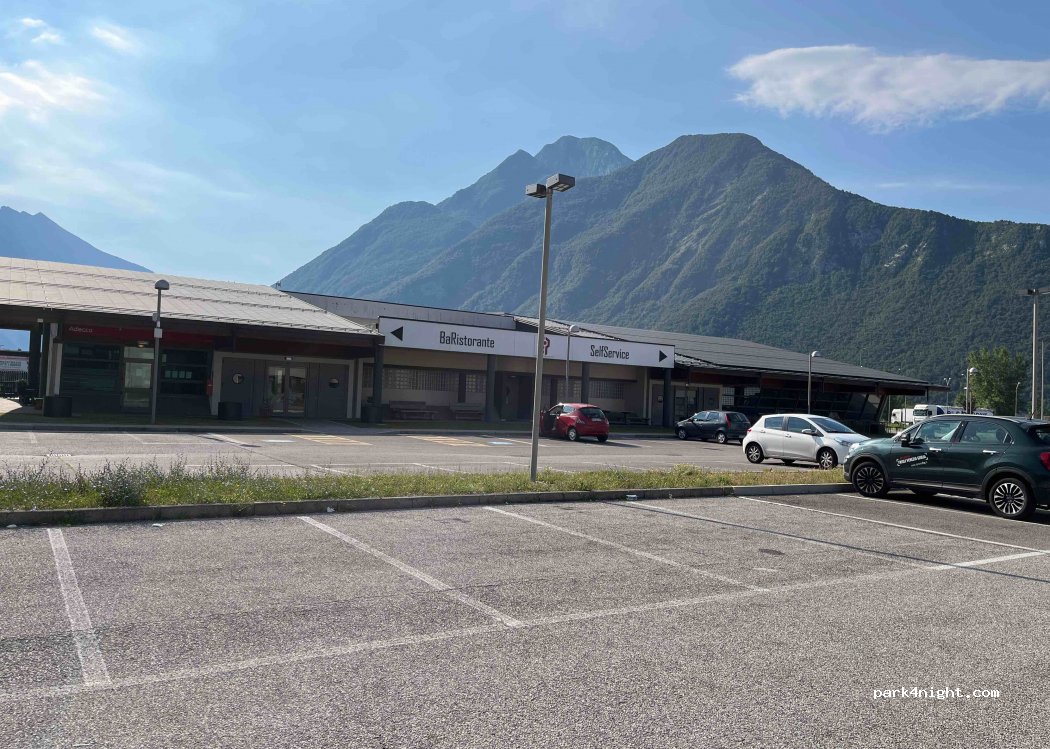 (33020) Zona Industriale - — foto