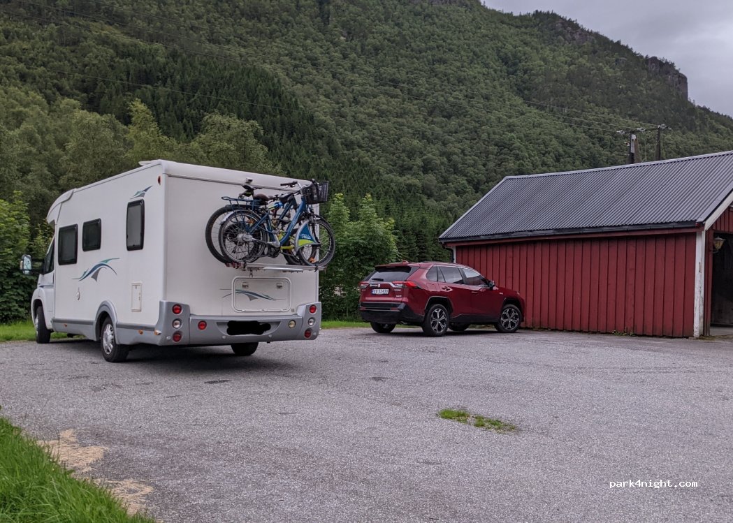 (4137) Årdal i Ryfylke - Rv13 — foto