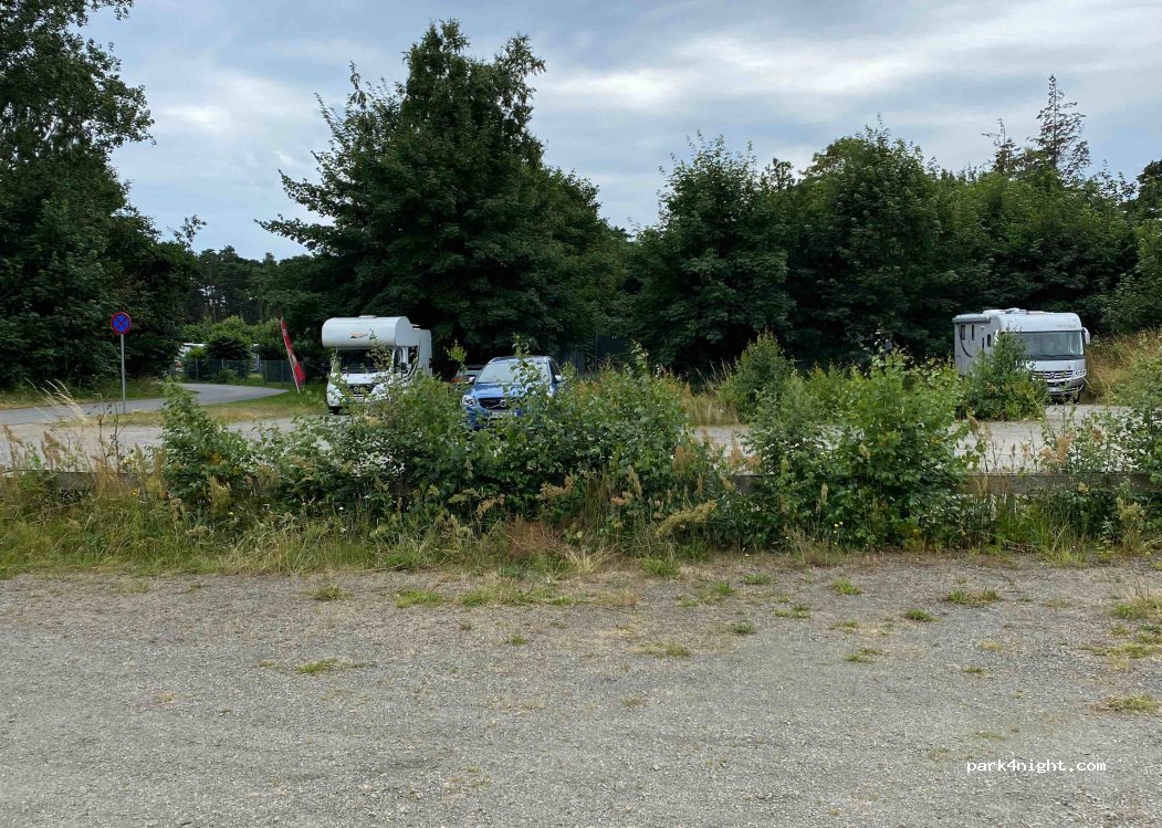 (276 35) Borrby - 2 Granhyddevägen — foto