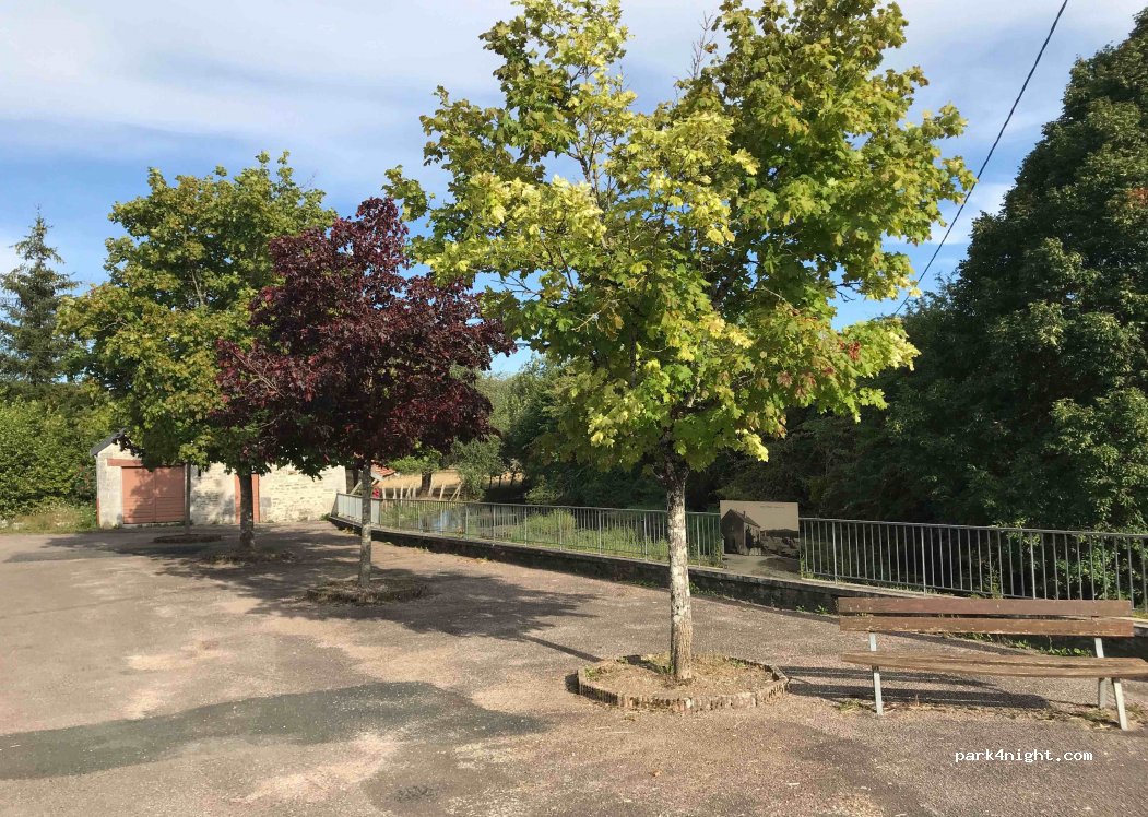 (52210) Cour-l'Évêque - 3 Place de la Mairie — foto
