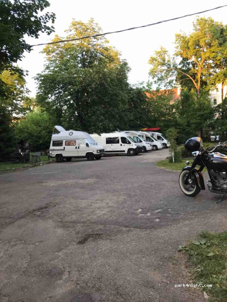 Downtown Forest Hostel & Camping — foto 3