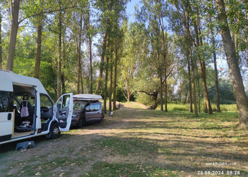 (076 84) Leles - Blatná — foto 2