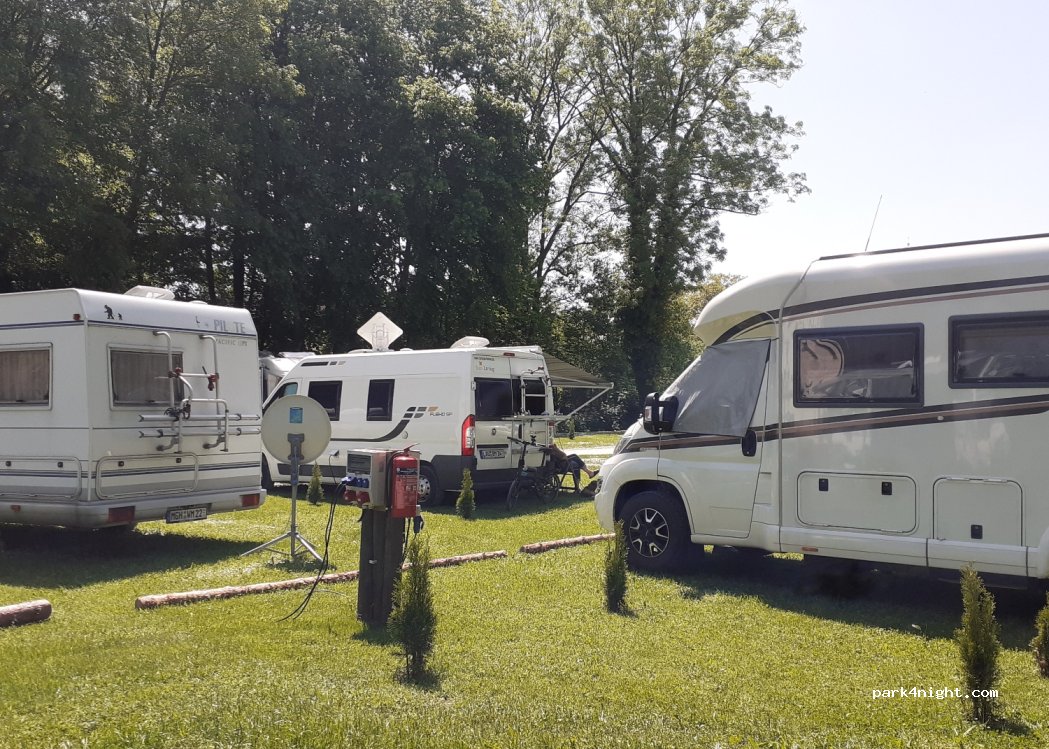 Wohnmobilstellplatz Stampfermühle Berching — foto 2