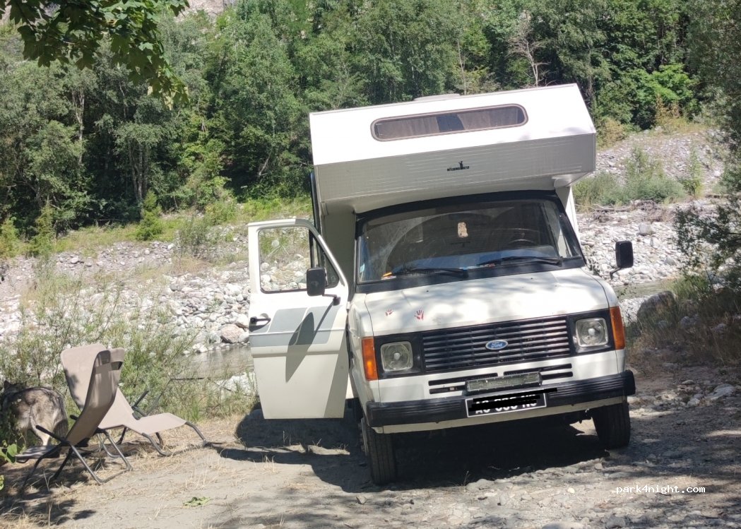 (05800) Saint-Maurice-en-Valgodemard - — foto