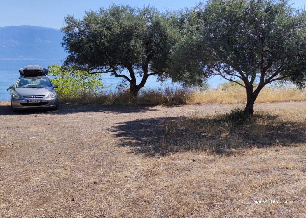 (250 09) Lampiri - Unnamed road — foto