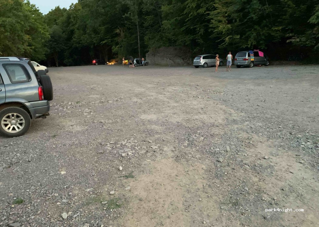 (962 65) Devičie - Unnamed Road — foto