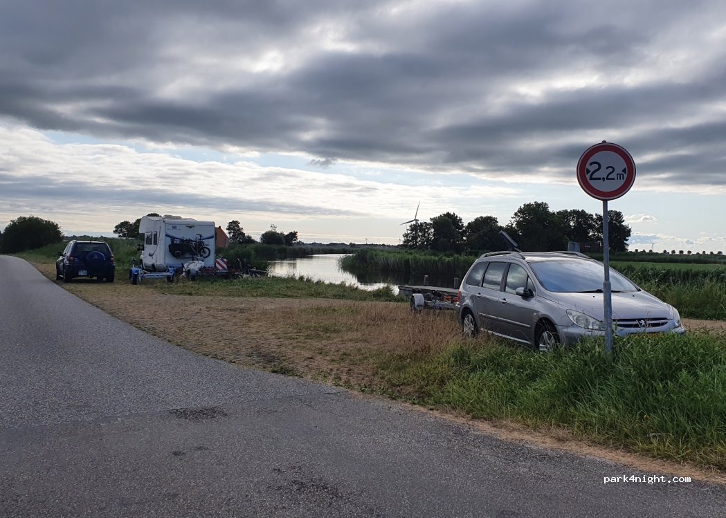 (8754 JC) Makkum - 2 Hemmensweg — foto