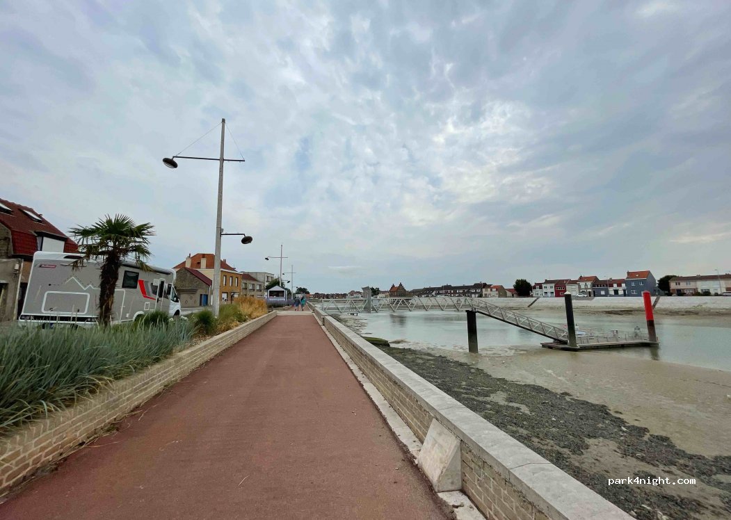 (59820) Gravelines - 15 Boulevard de l'Est — foto