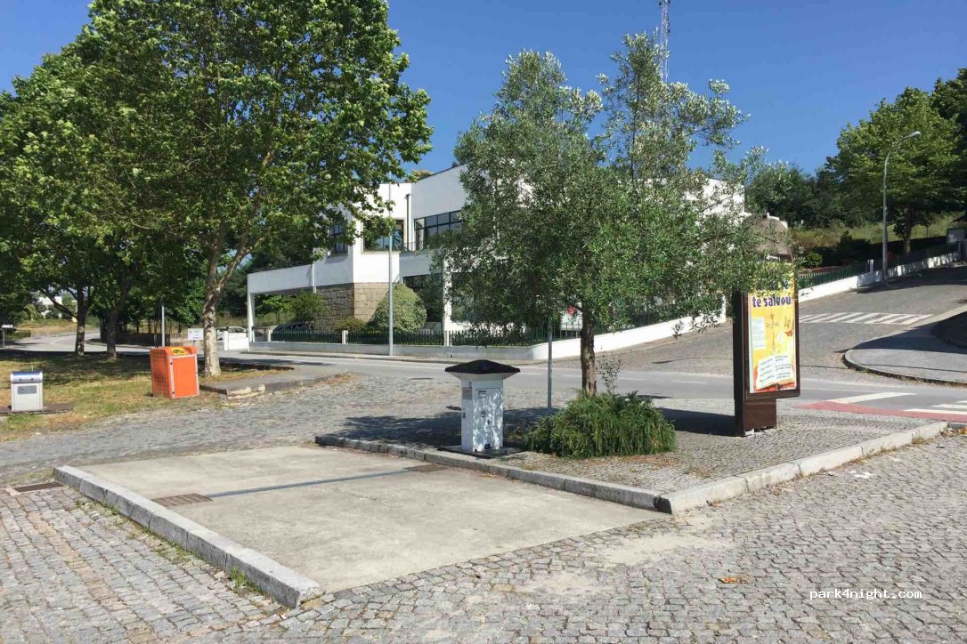 (4560) Guilhufe - Rua de Subpena — foto