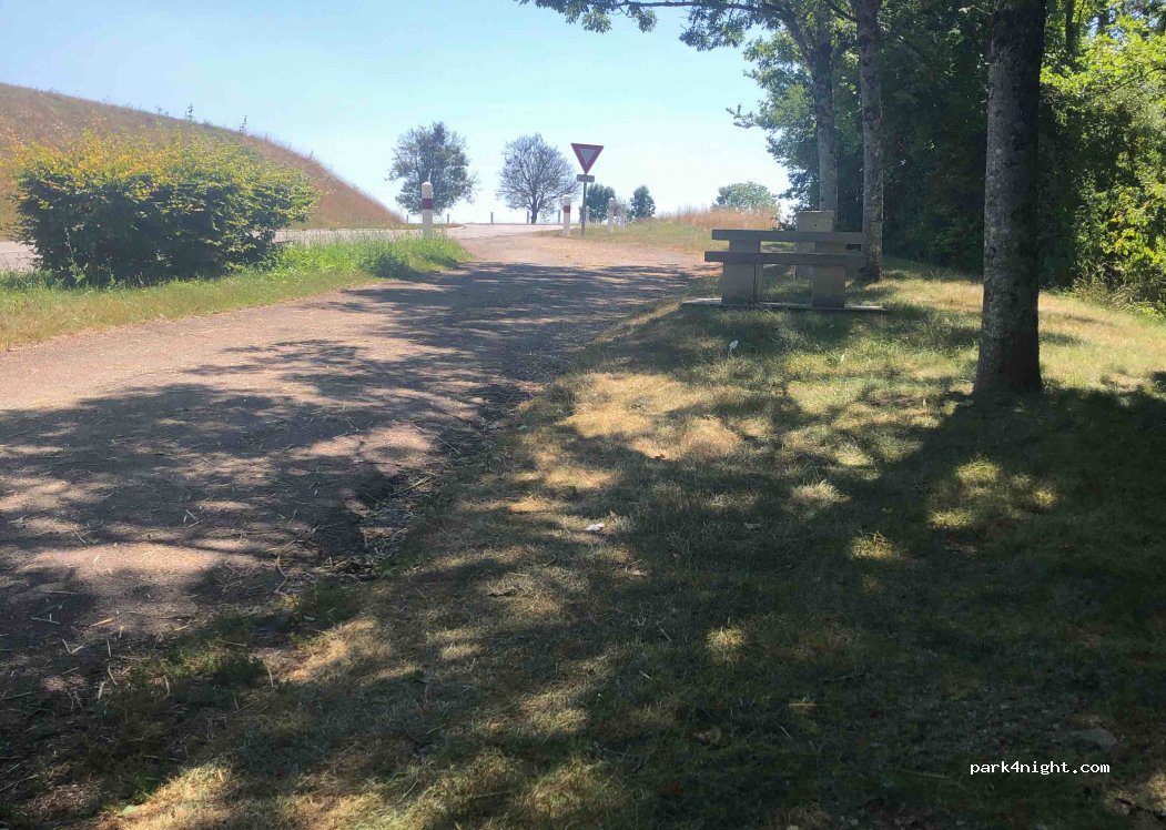 (21290) Voulaines-les-Templiers - D928 — foto