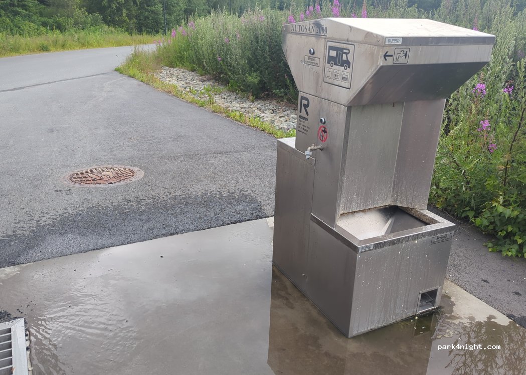 Parkeringplass i Brumunddal — foto 4