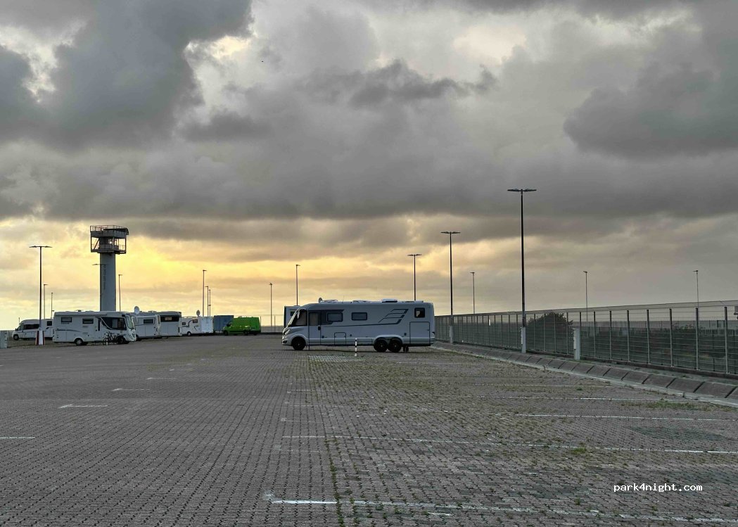 (27472) Cuxhaven - Am Jachthafen — foto 5