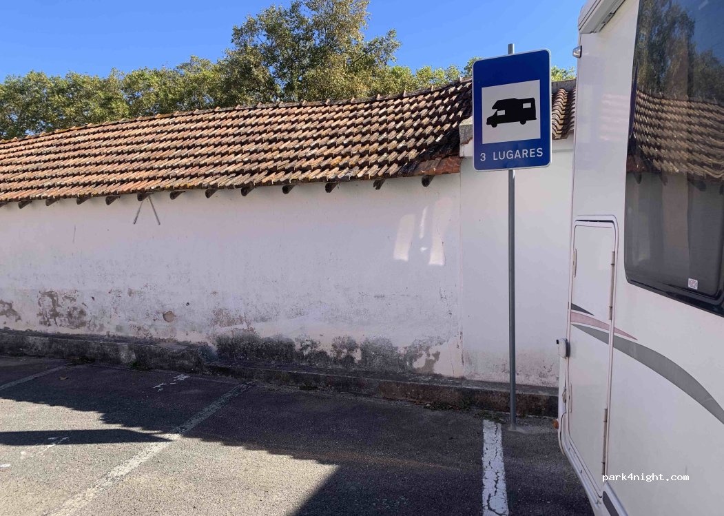 (2580 041) Abrigada - VA Rua da Liberdade — foto 5