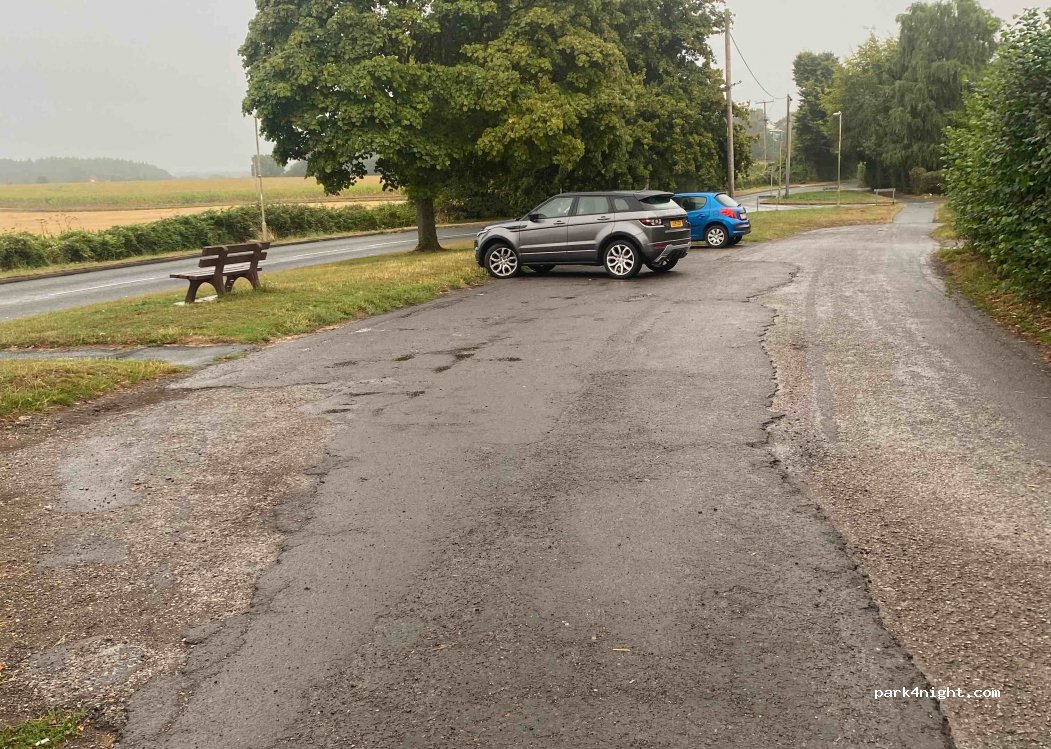 (RG23 7JN) Oakley - Unnamed road — foto