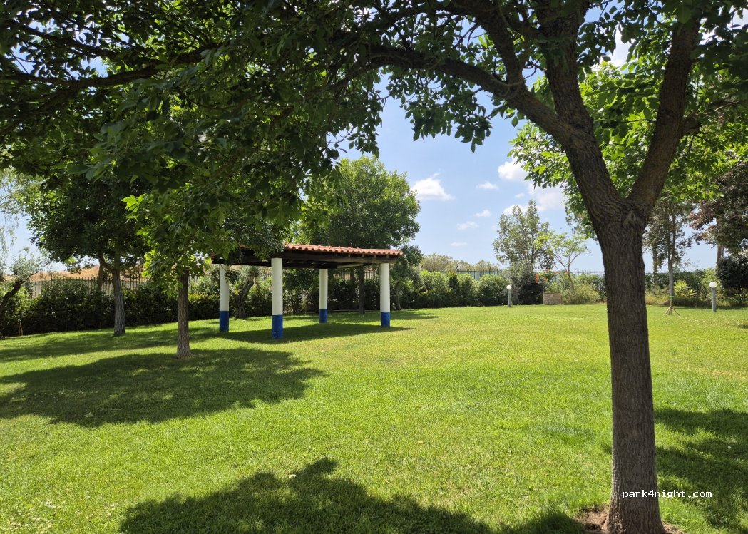 Parque de autocaravanas da Quinta da Cerca — foto 5