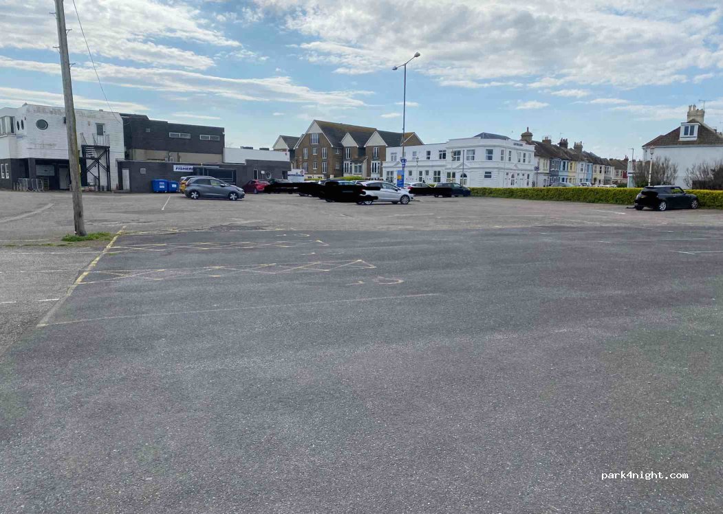 (BN22 7JY) - 115-116 Royal Parade — foto 2