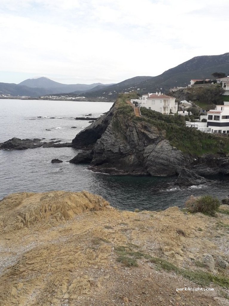 (17490) Llançà - 49 Avinguda Mestral — foto