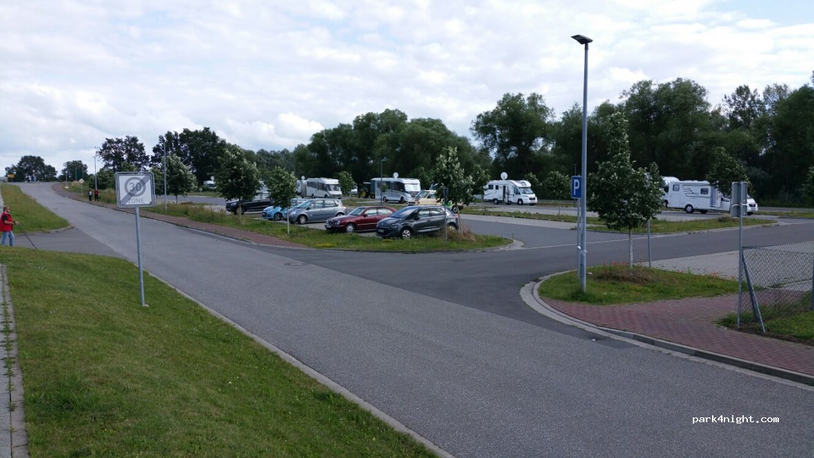 Wohnmobil Stellplatz Hitzacker — foto