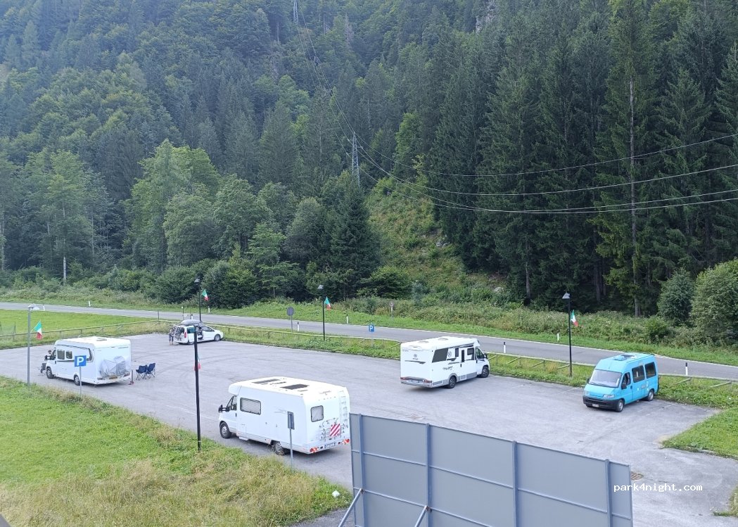 (33020) Forni Avoltri - SR 355 — foto 3