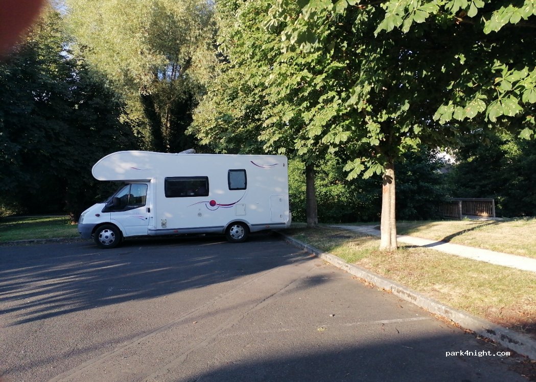 (37110) Château-Renault - 4 Rue Martin Gardien — foto