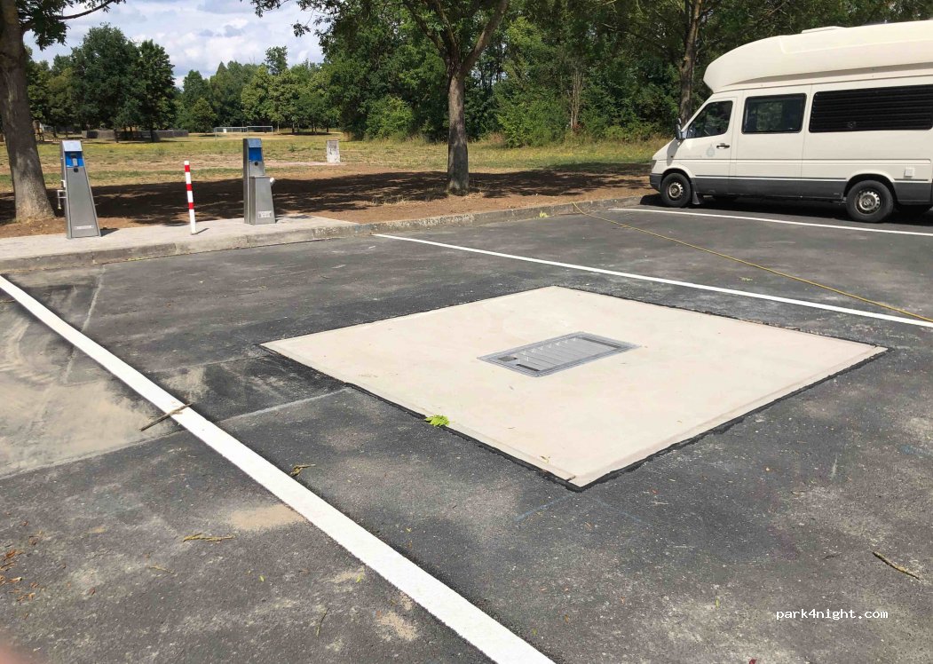 Wohnmobilstellplatz Maßbach — foto