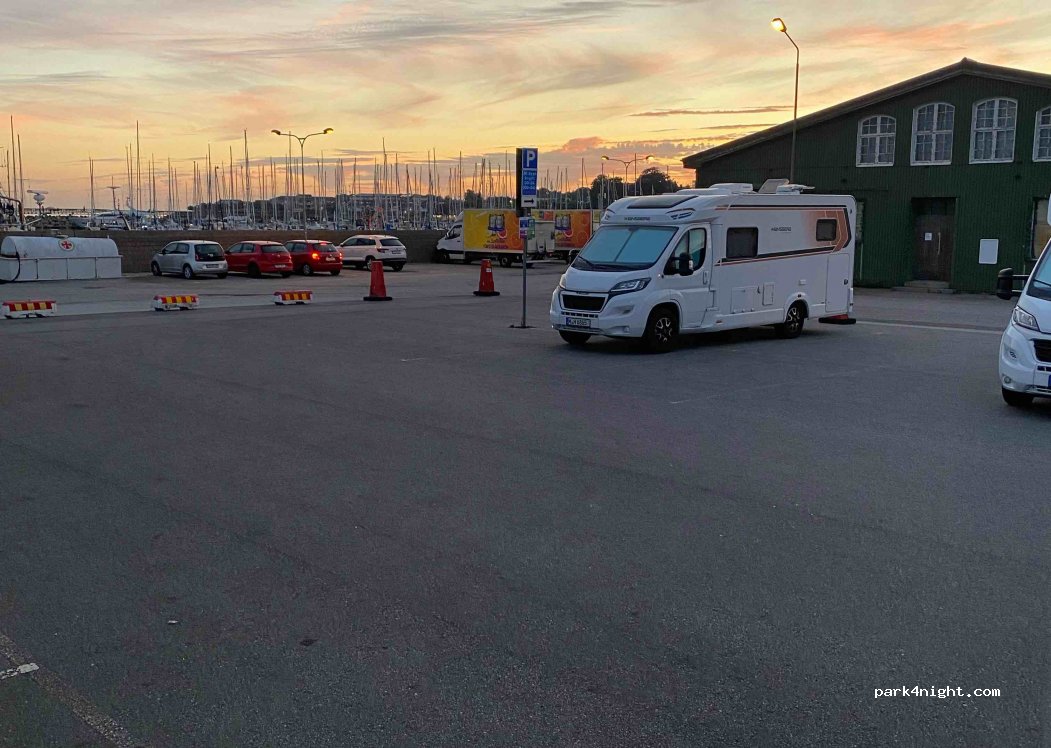 (271 39) Ystad - 5 Båtmansgatan — foto 2