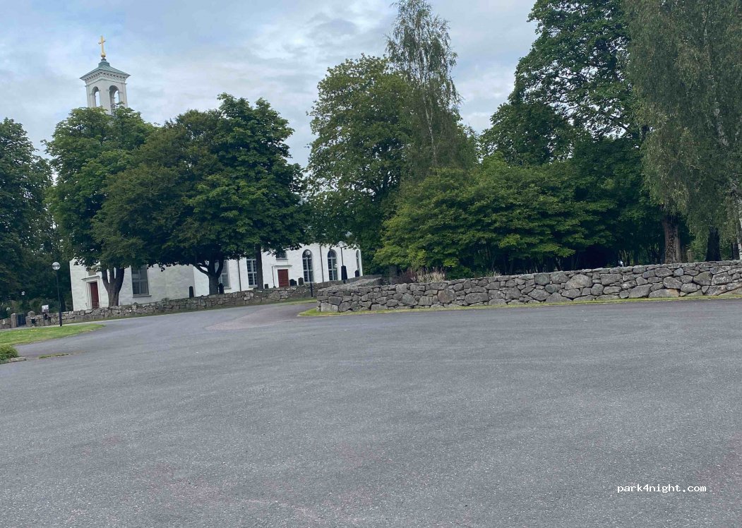 (330 15) Bor - Kyrkvägen — foto 2