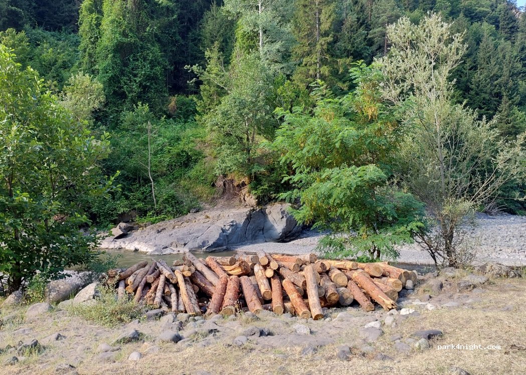 (J7C7+FCF) Buturauli - — foto