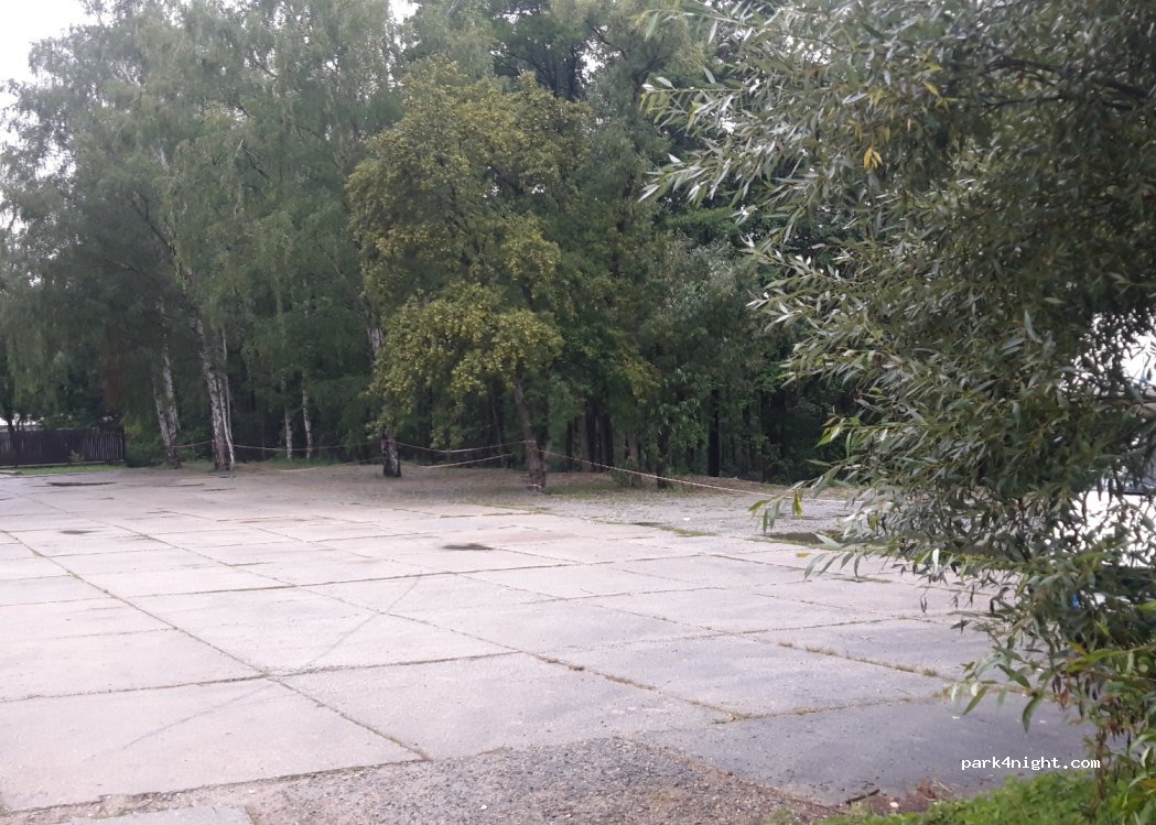 (257 41) Týnec nad Sázavou - Unnamed Road — foto