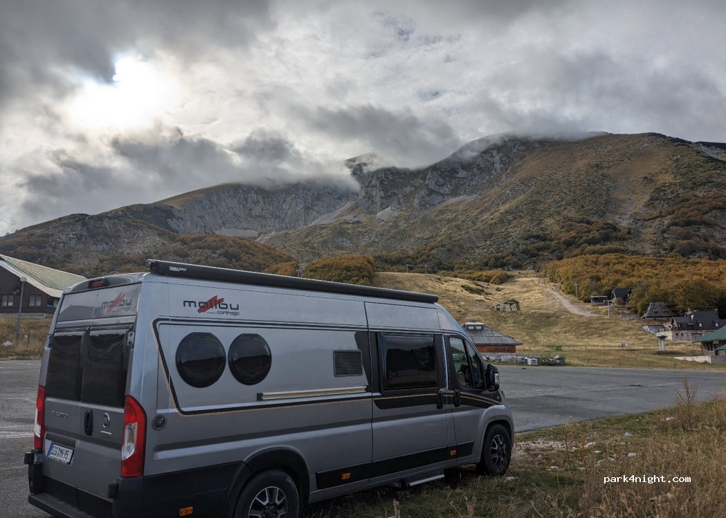 (44F3+3PP) Virak - Unnamed road — foto 3