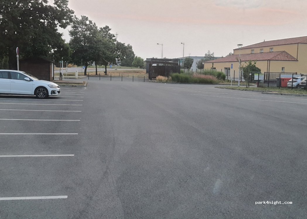 (44850) Le Cellier - 2 Allée de la Roseraie — foto
