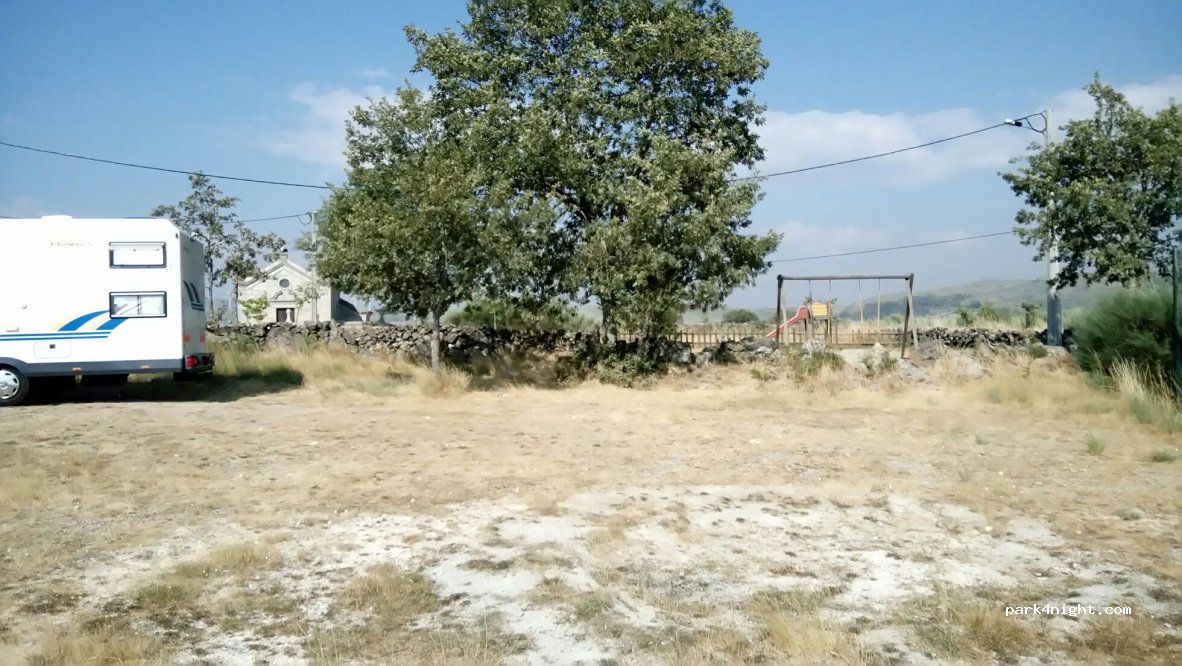 (3600)  - Unnamed Road — foto 2