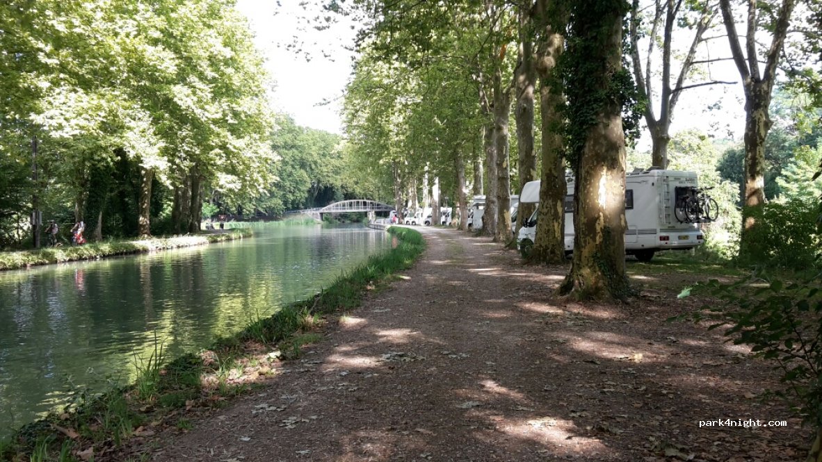 (47430) Caumont-sur-Garonne - D143 — foto