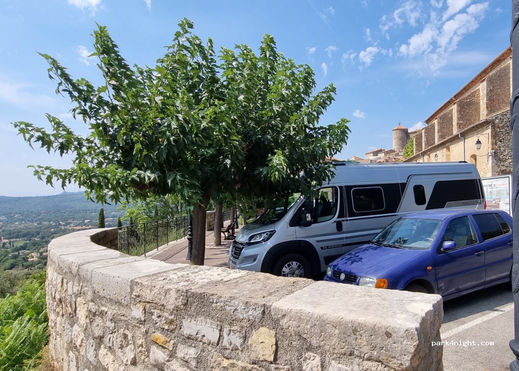 (83440) Callian - 272 Chemin du Presbytère — foto