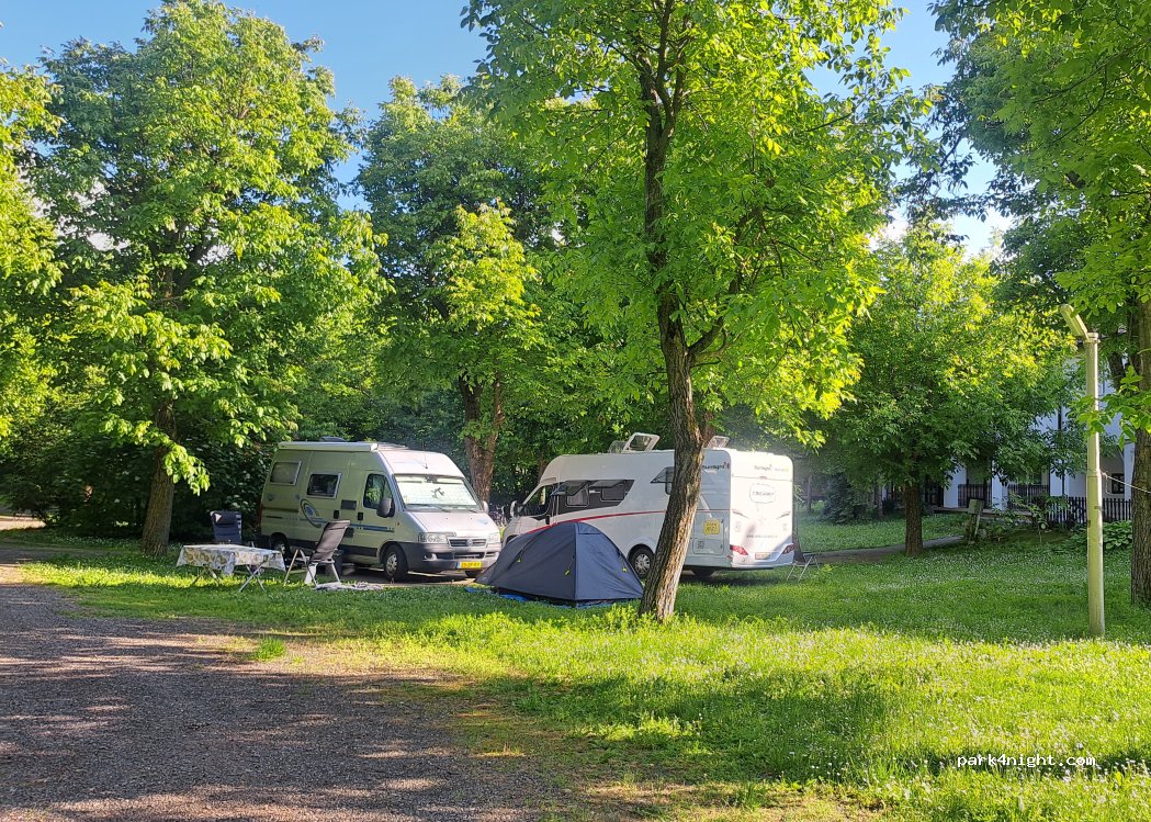 Familia Camping — foto 5