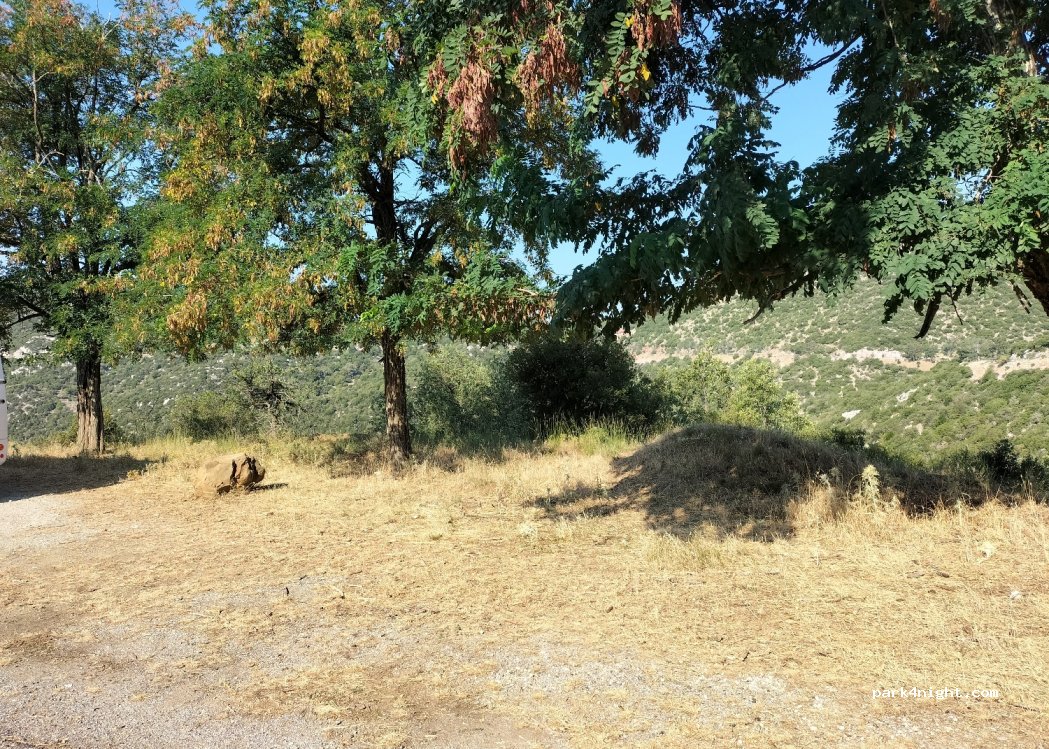 (270 61) Ichalia - Unnamed road — foto