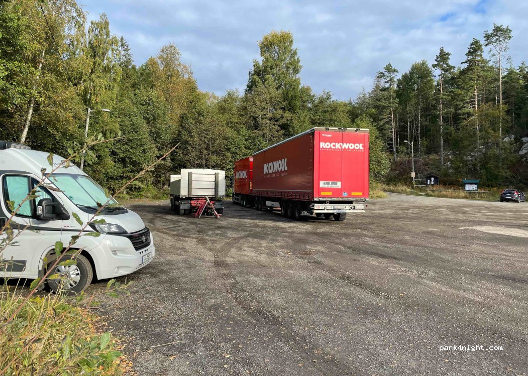 (1599) Moss - Unnamed road — foto 3